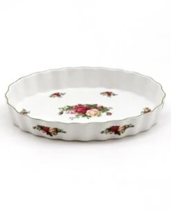 Doulton ROYAL ALBERT GIFTWARE OLD COUNTRY ROSES: Small Oval Baker, 9x6