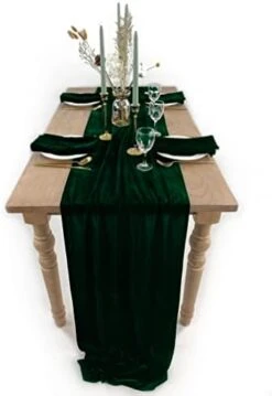 OME Emerald Green Velvet Table Runner, Luxurious Wedding Table Runner Decorations, 20 X 120 Inch 10ft Velvet Fabric Table Linen Overlay For Party -Wilton Shop 31pLTZF143L. AC
