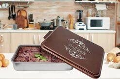 Personalized Aluminum Cake Pan With Lid Engraved With Custom Name Text Monogram - Wedding, Engagement, Anniversary, Housewarming, Birthday, Corporate Customized Gift (Copper) -Wilton Shop 410K4bYxHGL