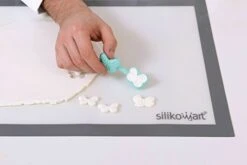 Silikomart Silicone Mould Sugarflex Butterfly, Light Blue -Wilton Shop 41GZcYg0eGL