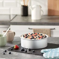 Professional Aluminum Baking Pan Round 8 X 3 -Wilton Shop 41HxwUurRPL