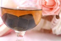 Set Of 18 - Pure Soapstone Reusable Chilling Rocks For Whiskey - No Water Dilution & Perfect For Liquor, Wine And Other Beverages - With 2 Velvet Bags Included (Grey Color) -Wilton Shop 41MlhyYhIKL