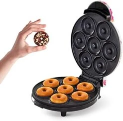 Dash Mini Donut Maker Machine For Kid-Friendly Breakfast, Snacks, Desserts & More With Non-stick Surface, Makes 7 Doughnuts - Aqua -Wilton Shop 41NM79OcUbL. AC