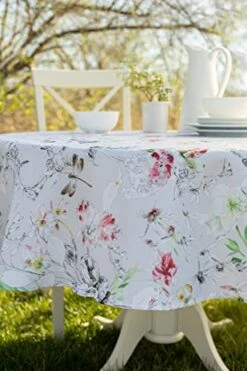Indoor-Outdoor Spillproof Fabric Tablecloth For Spring/Summer/Party/Picnic (70" Round, Kayah) 20 Indoor-Outdoor Spillproof Fabric Tablecloth For Spring/Summer/Party/Picnic (70" Round, Kayah) -Wilton Shop 41PQCeSlZZL