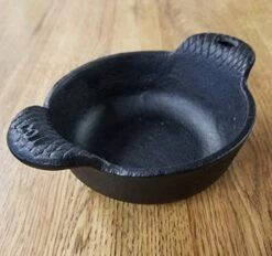 3 Pc Cast Iron Ramekins Baking Bowls 4 1/2" Wide X 1 1/2" Tall, 12 Oz Capacity -Wilton Shop 41PddFtTZaL 1