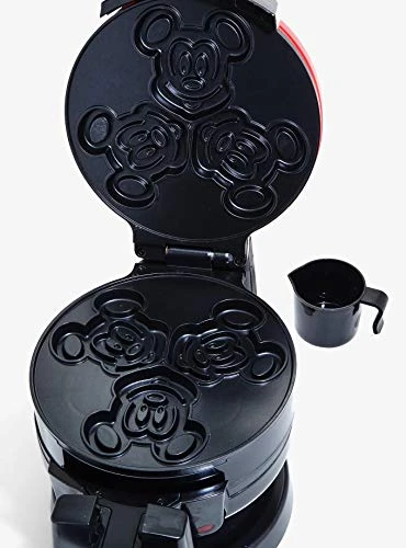 Disney's Mickey Mouse 90th Anniversary Double Flip Waffle Maker 7 Disney's Mickey Mouse 90th Anniversary Double Flip Waffle Maker - Image 5