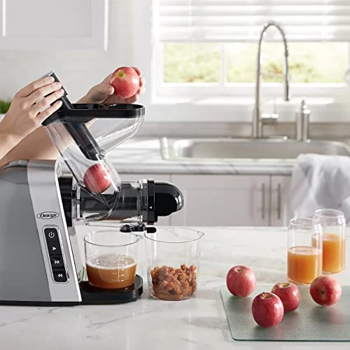 Omega MM400GY Cold Press Juicer Machine, Vegetable And Fruit Juice Extractor, Triple-Stage Slow Masticating Juicer, 200 W, Gray 5 Omega MM400GY Cold Press Juicer Machine, Vegetable And Fruit Juice Extractor, Triple-Stage Slow Masticating Juicer, 200 W, Gray - Image 3