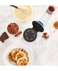 Dash Ash Snowflake Waffle Maker BLUE -Wilton Shop 41VTO0GxNCL