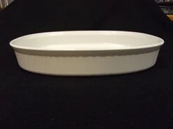 Ware Oval Baker In The French White 2.5 Litter F-4-B