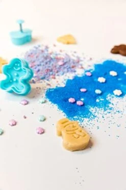 Cookie Cups Winter Wonderland Kids Cookie Baking Set For Girls And Boys Aged 3 Years & Up, Baking Kit For Fun & Realistic Baking Experience With Complete Ingredients -Wilton Shop 41XzJINuKKL