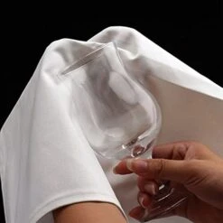 Dinner Napkins White - 12 Pack (18 Inches X18inches) Soft & Comfortable - Durable Hotel Quality - Ideal For Events & Regular Home Use -Wilton Shop 41Z5SiVvyeL