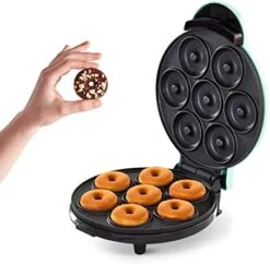 Dash Mini Donut Maker Machine For Kid-Friendly Breakfast, Snacks, Desserts & More With Non-stick Surface, Makes 7 Doughnuts - Aqua -Wilton Shop 41c6bYkbAgL. AC