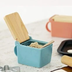 BEE HOUSE SALTBOX 16 Oz Ice Blue -Wilton Shop 41i99TYF8ML