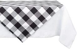 Buffalo Check Collection, Classic Farmhouse Tablecloth, Tablecloth, 70" Round, Black & White -Wilton Shop 41qVA6t12KL. AC