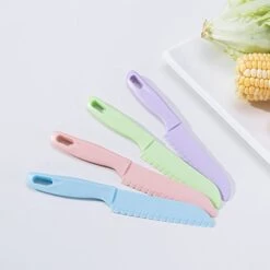 5 Pieces Kids Kitchen Knife Set, Toddler’Plastic Kitchen Knife Set - Kids Safe Cooking Knives, Chef Nylon Knife/Children's Fruit Knife, Cake Knife，Bread Knife, Lettuce Knife Or Salad Knife -Wilton Shop 41rWLgAjbYL