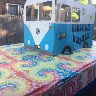 Tie Dye Tablecloth Roll - Tie Dye Theme Disposable Plastic Table Cover 100 FT Long Rainbow Colorful Table Decor For Tie Dye Party Hippie Party 60s Party 70s Party Birthday Party Picnic Kitchen Dining 6 Tie Dye Tablecloth Roll - Tie Dye Theme Disposable Plastic Table Cover 100 FT Long Rainbow Colorful Table Decor For Tie Dye Party Hippie Party 60s Party 70s Party Birthday Party Picnic Kitchen Dining - Image 4