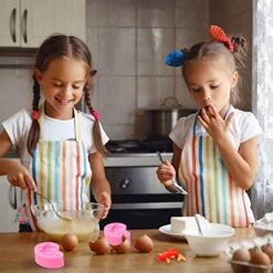 2 Pieces Koi Fish Silicone Mold Fish Candy Fondant Mold Small Size Fish Shaped Chocolate Baking Mold Tool For Cake Cupcake Decorating Gum Paste Polymer Clay -Wilton Shop 513KD2SgzSL