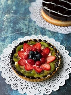 White Round Paper Lace Table Doilies – 5 6 8 And 10 Inch Assorted Sizes (Variety Pack Of 200 – 50 Of Each) -Wilton Shop 517zcBTmTrL