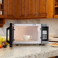 1.6 Cubic Feet 1100-Watt Countertop Digital Microwave Oven, Child Lock, LED Display, Stainless Steel Finish 7 1.6 Cubic Feet 1100-Watt Countertop Digital Microwave Oven, Child Lock, LED Display, Stainless Steel Finish -Wilton Shop 51BjaGtHK8L