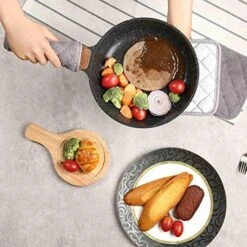 Oven Pot Holders 100% Cotton,7x7 Inches,3 Packs,Perfect For Cooking, Baking, Serving, BBQ Or Dinner Party (Gray, 3) -Wilton Shop 51CXqtRCBZL