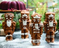 Nordic Ware Utcracker Sweets Cast Cakelet Pan, 6 Cup Capacity, Silver -Wilton Shop 51LwKJde21L