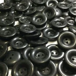 From Italy"Fat" Black"Bagel" Shape Classic & Clean (SHW) Button 2 Hole (18mm-11/16") (50 Pcs)