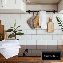 Kitchen Dish Towels Set Of 12-Tea Towels 100% Cotton. Large Dish Cloths 28"x20" Soft And Absorbent. Pure White. There's No Substitute For Quality 15 Kitchen Dish Towels Set Of 12-Tea Towels 100% Cotton. Large Dish Cloths 28"x20" Soft And Absorbent. Pure White. There's No Substitute For Quality -Wilton Shop 51SCtpzKk2L