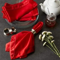 Velvet Collection Tabletop, Napkin Set, Red 4 Piece 12 Velvet Collection Tabletop, Napkin Set, Red 4 Piece -Wilton Shop 51dVVPzpTvL