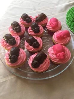 24 Little Pigs In 2 Blanket Silicone Baking Molds, Non-Stick Cute Piggy Mould Baking Pan For DIY Chocolate Candy Cake Fondant Jello Pops Ice Cube Tray -Wilton Shop 51eX62VOwhL