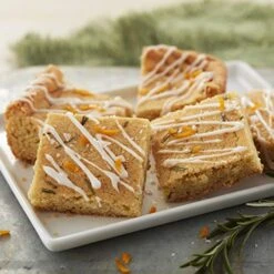 Wilton Recipe Right Non-Stick Biscuit And Brownie Pan, 11 In. X 7 In. (2-Pack) -Wilton Shop 51fKCk3buiL