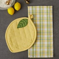 Gift Set Collection Kitchen Set, Potholder & Dishtowel Set, Lemon Plaid, 2 Piece -Wilton Shop 51gCdtgDbFL