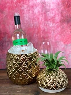 Talking Tables Gold Pineapple Ice Bucket With Lid Premium Drinks Trolley | Retro Bar Accessory | Classy Party Decoration | Elegant Cooler | Ideal Gift For Him Or Her, 21.5 X 21.5 X 27 Cm -Wilton Shop 51gUUAHFYkL