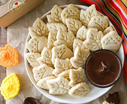 Pie Crust And Cookie Dough Plunger Cutters, 4-Piece Set 4 Pie Crust And Cookie Dough Plunger Cutters, 4-Piece Set - Image 2