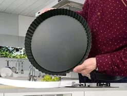 Quiche Tart Pan, Baking Pie Pan | Non-Stick Removable Loose Bottom | 20 Cm Diameter, Carbon Steel (Black)
