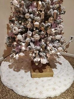 Christmas Tree Skirt,48" White Faux Fur With Gold Sequin Snowflakes Xmas Tree Rug For White Gold Christmas Decorations 17 Christmas Tree Skirt,48" White Faux Fur With Gold Sequin Snowflakes Xmas Tree Rug For White Gold Christmas Decorations -Wilton Shop 51rRUDksY0L