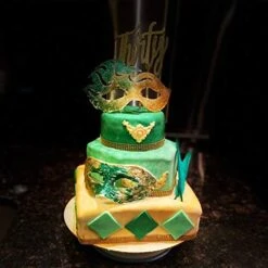 Baroque Silicone Fondant Molds, (4 Pack) Scrolls Border Feather Crown Corner Molds, For Cake Cupcake Decorating Chocolate Candy Polymer Clay -Wilton Shop 51t5IUZ90GL