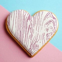 Ie Stencils For Decorating Or Airbrush, Food Safe Reusable Templates For Cakes, Cupcakes, Beverages And More, 10 Mil, 2 Pk, 5.5" X 5.5", Woodgrain/Checkerboard 13 Ie Stencils For Decorating Or Airbrush, Food Safe Reusable Templates For Cakes, Cupcakes, Beverages And More, 10 Mil, 2 Pk, 5.5" X 5.5", Woodgrain/Checkerboard -Wilton Shop 51thir0FGqL