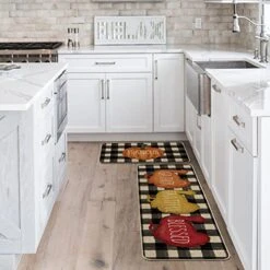 Artoid Mode Buffalo Plaid Pumpkin Turkey Thanksgiving Decorative Kitchen Mats Set Of 2, Fall Home Low-Profile Floor Kitchen Rugs-17x29 And 17x47 Inch -Wilton Shop 51wCBlWluGL