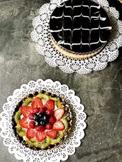 White Round Paper Lace Table Doilies 4 5 6 8 10 And 12 Inches Assorted Sizes (Variety Pack Of 120-20 Of Each) -Wilton Shop 61ghxmZ9uzL